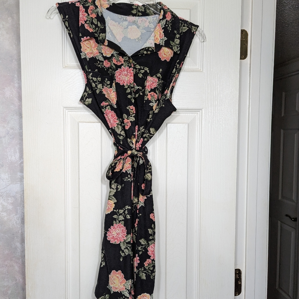 Spring, summer, fall. Dress is a size M in juniors